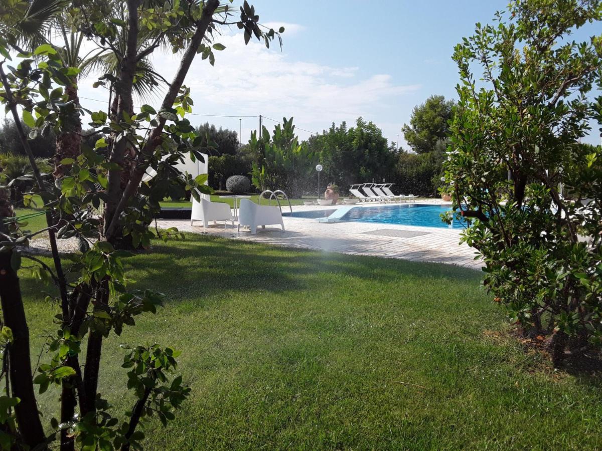Santostefano Holidays Монополи Екстериор снимка