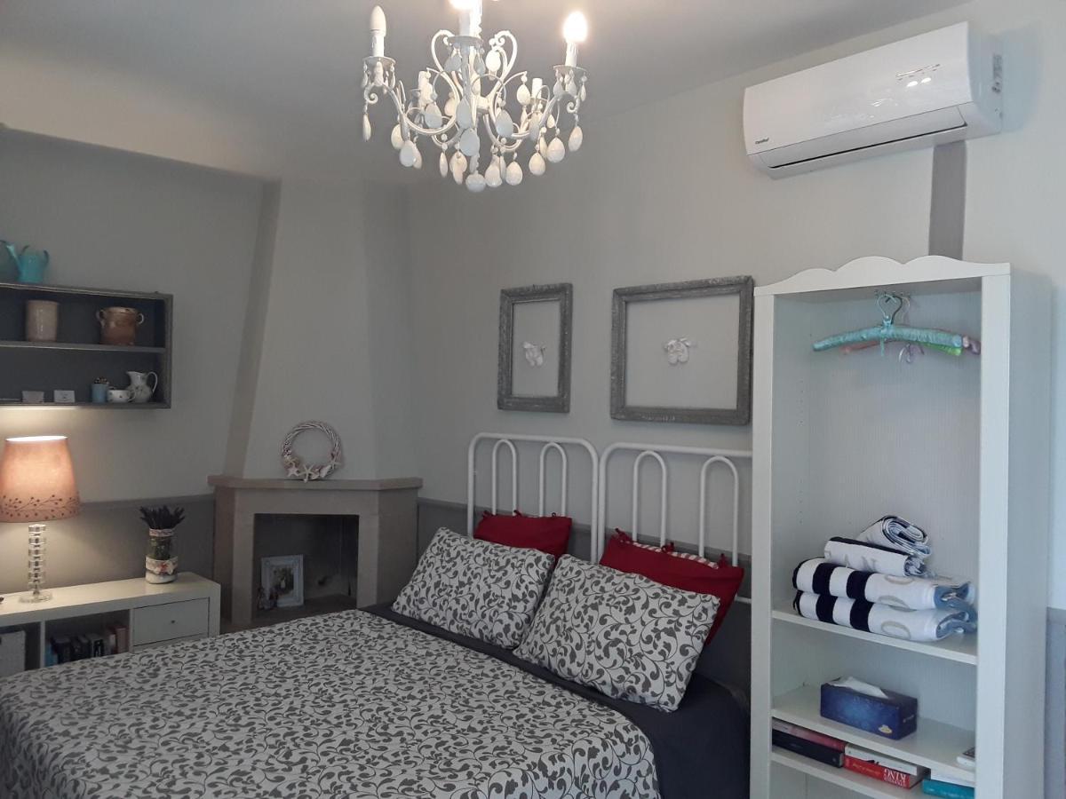 Santostefano Holidays Монополи Екстериор снимка